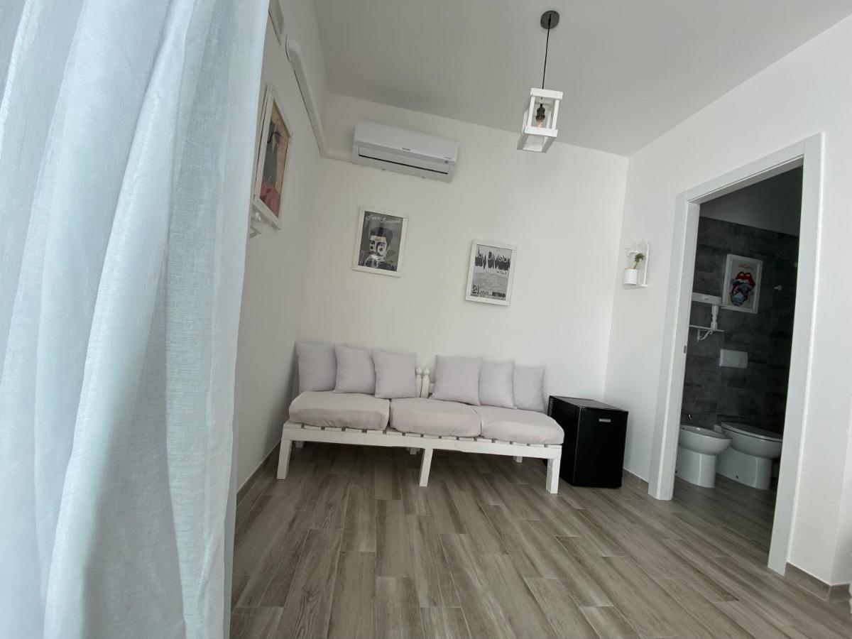La Casa Di Nina Acomodação com café da manhã Lecce Exterior foto